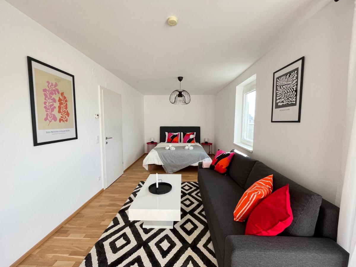 Penthouse Near Station With Free Parking Wien